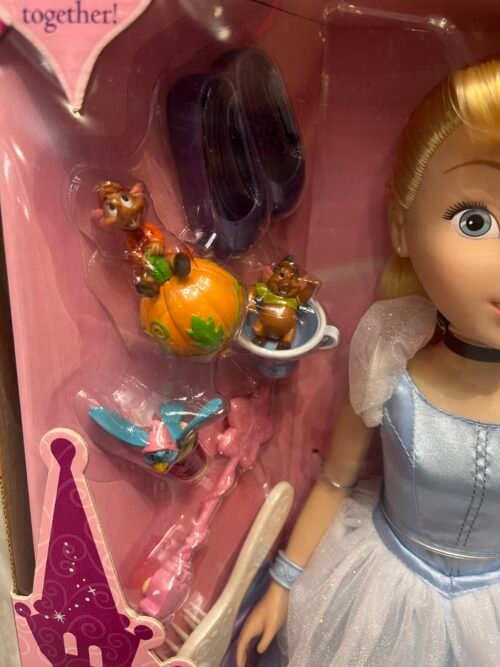 Disney princess Interactive Cinderella doll - Image 3